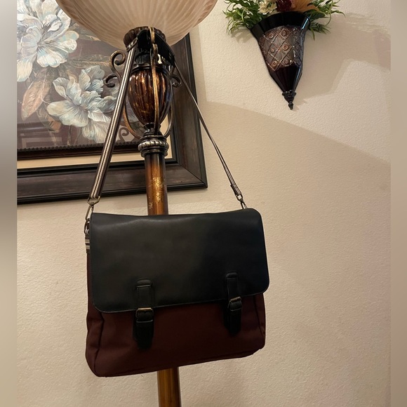 Zare Man please check all picture of condition - Picture 9 of 17